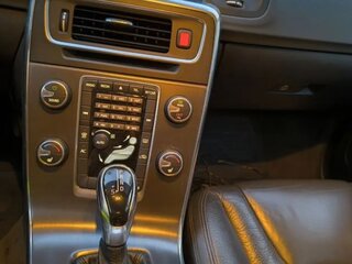 2013 Volvo S60 II Рестайлинг, бежевый, 1395000 рублей, вид 4