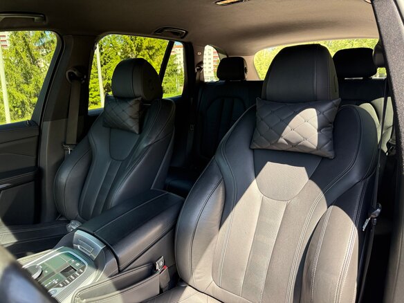 2020 BMW X5 40i IV (G05/G18), чёрный, 6300000 рублей - вид 19