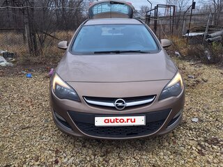 2013 Opel Astra J Рестайлинг, бежевый, 690000 рублей, вид 1