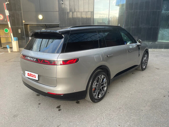 2026 Lynk & Co 900, бежевый - вид 6