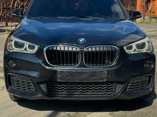 2017 BMW X1 20d xDrive II (F48), чёрный, 2750000 рублей, вид 3