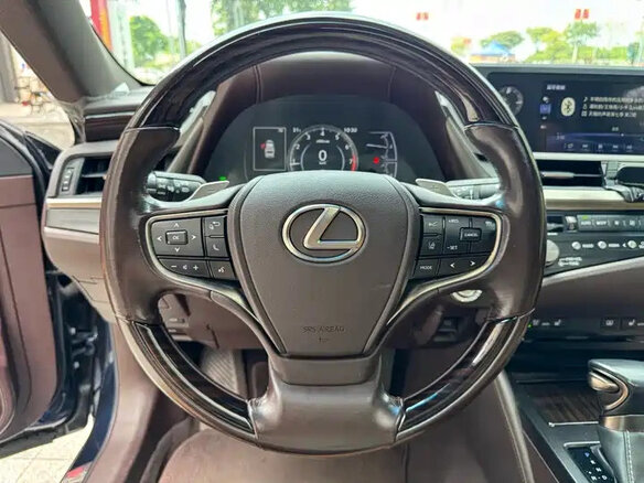 2021 Lexus ES 200 VII Рестайлинг, чёрный, 4105000 рублей - вид 10