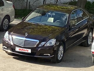 2009 Mercedes-Benz E-Класс 350 IV (W212, S212, C207), коричневый, 1850000 рублей, вид 1