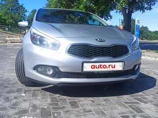 2013 Kia Ceed II, серебристый, 920000 рублей, вид 4