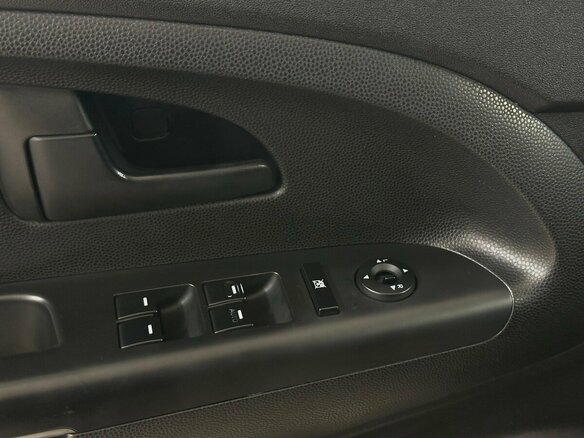 2014 Kia Venga 5-speed I, чёрный - вид 8