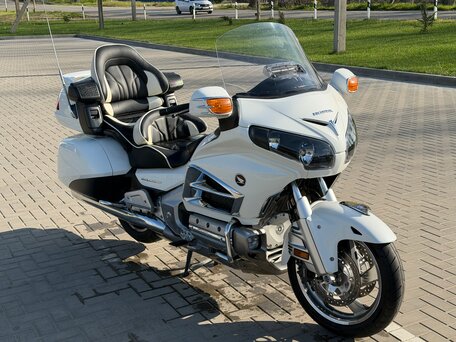 2014 Honda GL 1800 Gold Wing, белый, 1650000 рублей, вид 2