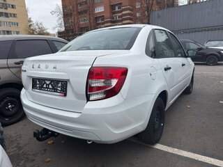 2026 Lada (ВАЗ) Granta I Рестайлинг, белый, 845000 рублей, вид 4