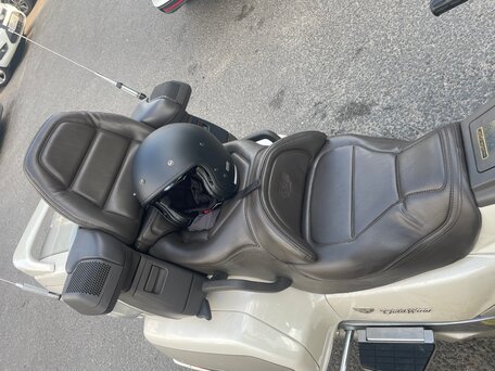 1994 Honda GL 1500 Gold Wing, белый, 750000 рублей, вид 3