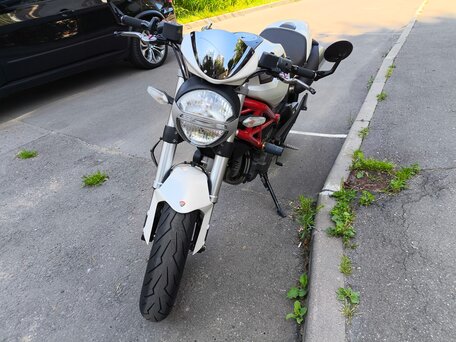 2011 Ducati Monster 796, белый, 600000 рублей, вид 5