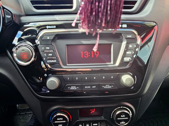2013 Kia Rio 4-speed III, серый - вид 19