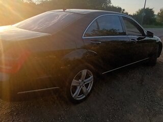 2010 Mercedes-Benz S-Класс 500 V (W221) Рестайлинг, чёрный, 1650000 рублей, вид 4