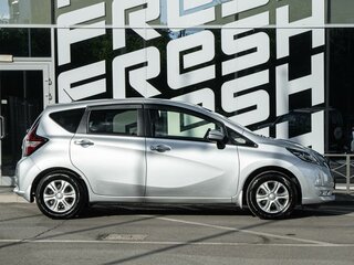 2020 Nissan Note II Рестайлинг, серый, 1275000 рублей, вид 5