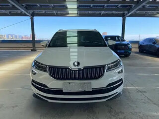 2022 Skoda Karoq I, белый, 1559000 рублей, вид 2