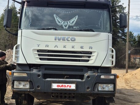 2007 Iveco Trakker, синий, 2300000 рублей, вид 4