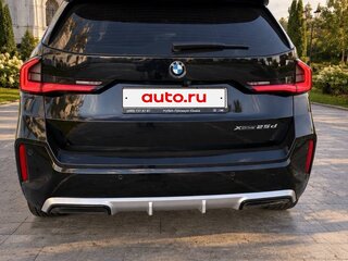 2024 BMW X1 20i xDrive III (U11/U12), чёрный, 4630000 рублей, вид 3