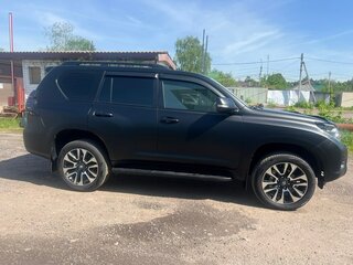 2013 Toyota Land Cruiser Prado 150 Series, чёрный, 3900000 рублей, вид 3
