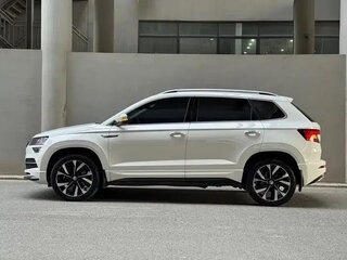 2022 Skoda Karoq I, белый, 1750010 рублей, вид 3