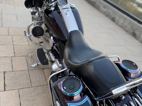 2009 Harley-Davidson Road King, пурпурный, 1100000 рублей, вид 4