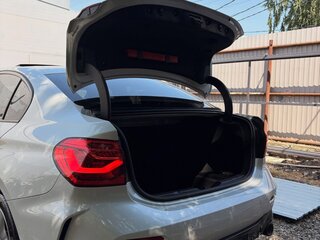 2022 BMW 1 серии 120i III (F52) Рестайлинг, белый, 2000000 рублей, вид 5