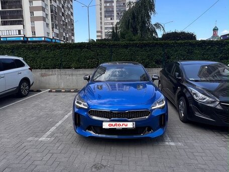 2022 Kia Stinger I Рестайлинг, синий, 3250000 рублей, вид 1