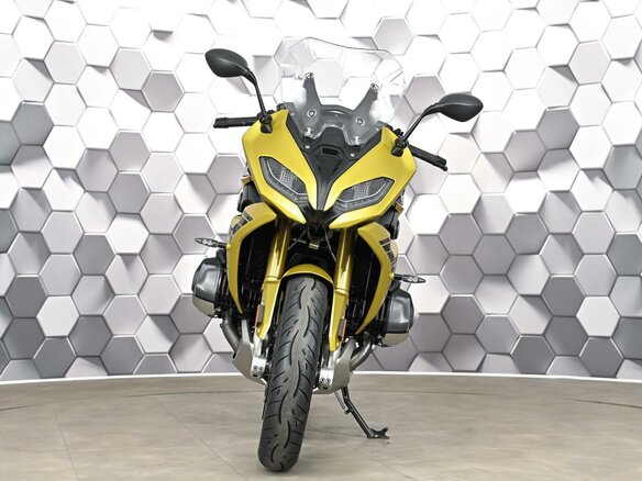 2020 BMW R 1250 RS, золотистый, 1069000 рублей - вид 4