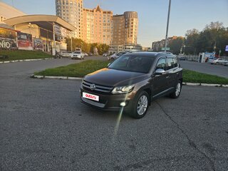 2015 Volkswagen Tiguan I Рестайлинг, коричневый, 1950000 рублей, вид 1