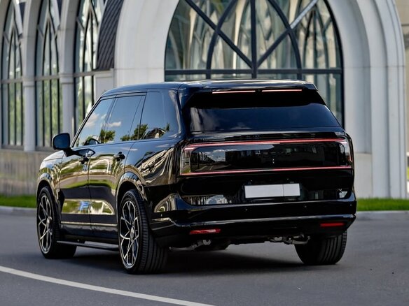 2026 Zeekr 9X 70 kWh, чёрный, 13210000 рублей - вид 11