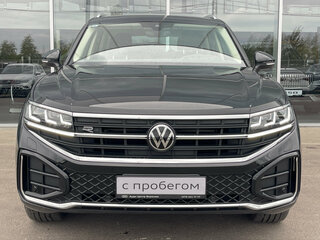 2025 Volkswagen Touareg III Рестайлинг, чёрный, 7000000 рублей, вид 2