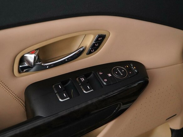 2019 Kia Carnival III, чёрный, 3490000 рублей - вид 20