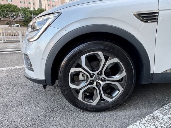 2023 Renault Samsung XM3, серый, 1440000 рублей - вид 18