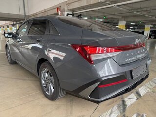 2025 Hyundai Avante VII Рестайлинг, серый, 1970099 рублей, вид 4