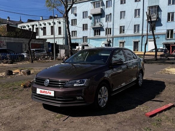 2017 Volkswagen Jetta VI Рестайлинг, коричневый, 1400000 рублей