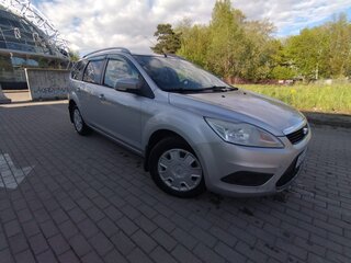 2010 Ford Focus II Рестайлинг, серебристый, 540000 рублей, вид 1