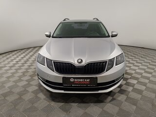 2017 Skoda Octavia III (A7) Рестайлинг, серебристый, 1749000 рублей, вид 2