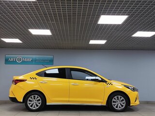 2021 Hyundai Solaris II Рестайлинг, жёлтый, 869000 рублей, вид 4