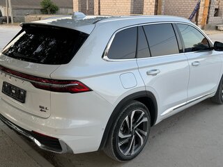 2023 Geely Monjaro (Xingyue L) I, белый, 2820000 рублей, вид 3