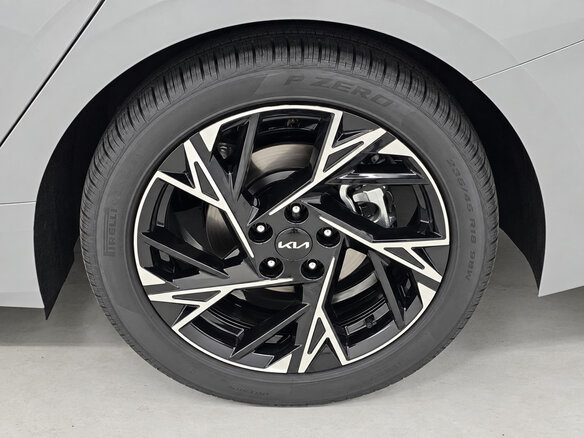 2023 Kia K5 III Рестайлинг, серый, 2690000 рублей - вид 28