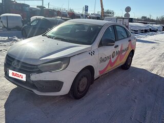 2024 Lada (ВАЗ) Vesta I Рестайлинг (NG), белый, 945000 рублей, вид 3