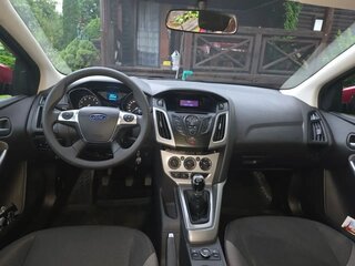 2011 Ford Focus III, пурпурный, 1300000 рублей, вид 4