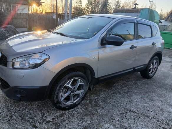 2011 Nissan Qashqai I Рестайлинг, серый, 1050000 рублей - вид 3