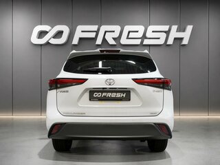 2025 Toyota Highlander IV (XU70), белый, 5700000 рублей, вид 4