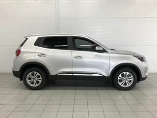 2025 Chery Tiggo 4 Pro I Рестайлинг, серебристый, 1750000 рублей, вид 4