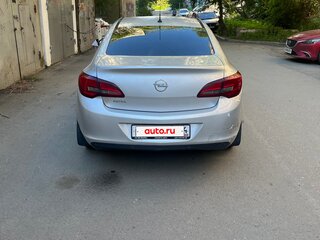 2012 Opel Astra J Рестайлинг, серебристый, 680000 рублей, вид 3