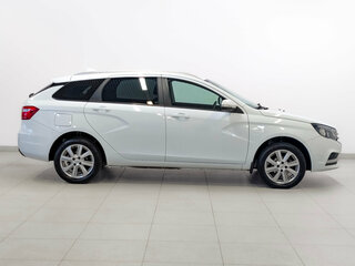 2020 Lada (ВАЗ) Vesta SW I, белый, 950000 рублей, вид 4
