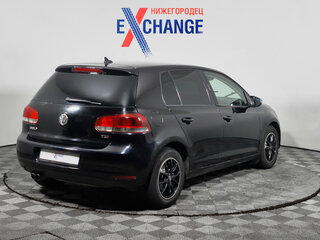 2011 Volkswagen Golf VI, чёрный, 409000 рублей, вид 3