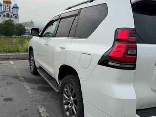 2018 Toyota Land Cruiser Prado 150 Series Рестайлинг 2, белый, 5500000 рублей, вид 2
