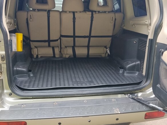 2004 Mitsubishi Pajero III Рестайлинг, бежевый, 1200000 рублей - вид 5