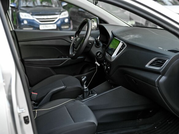 2019 Hyundai Solaris II, серый - вид 10