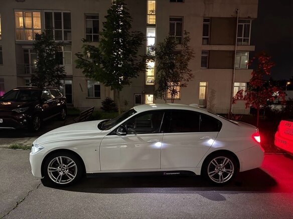 2018 BMW 3 серии 330i xDrive VI (F3x) Рестайлинг, белый, 2300000 рублей - вид 7