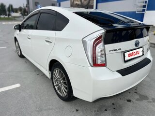 2014 Toyota Prius III Рестайлинг (XW30), белый, 1210000 рублей, вид 4